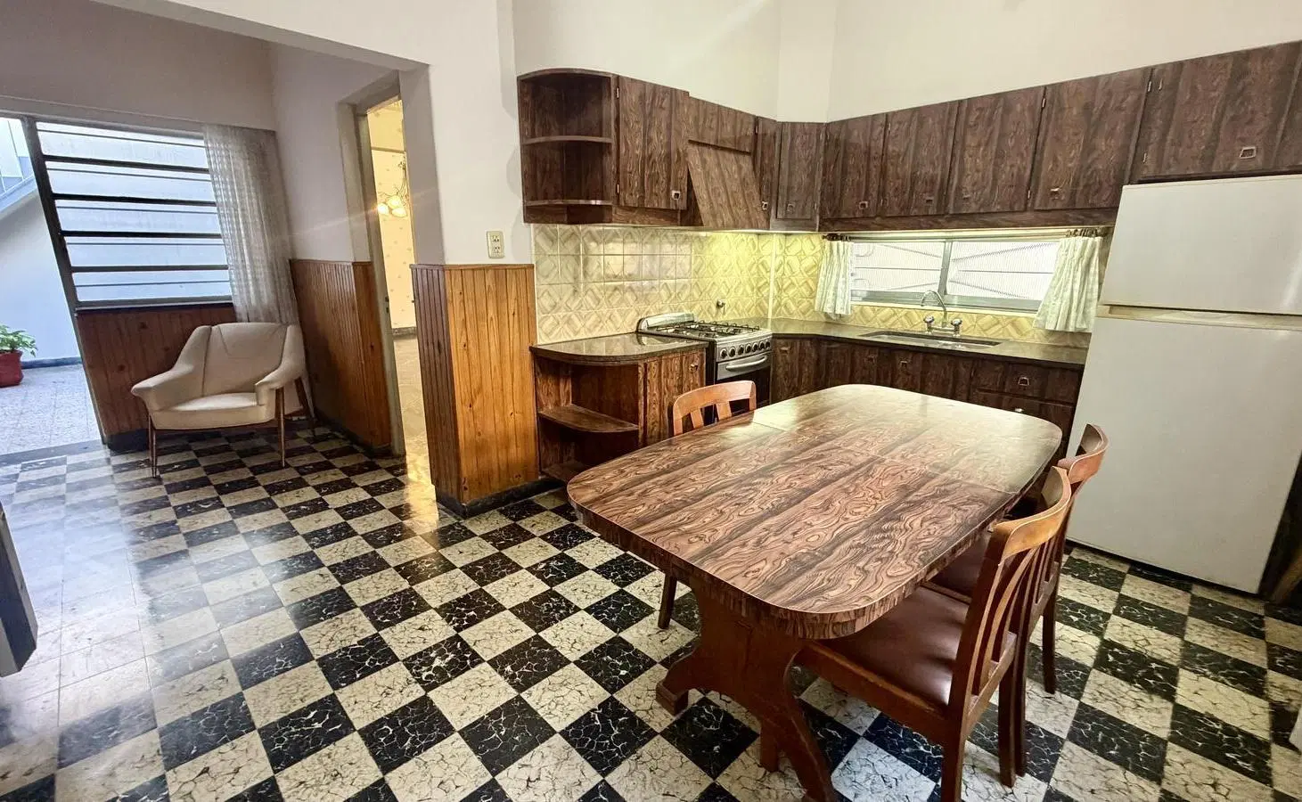Casa Interna Única. Echesortu. San Juan al 4300 3