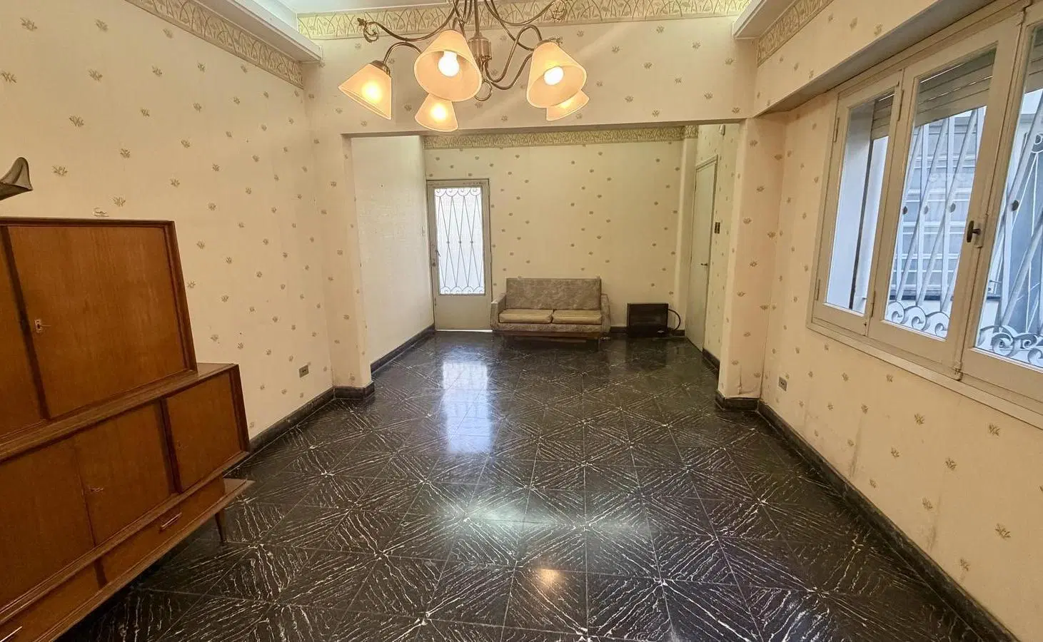Casa Interna Única. Echesortu. San Juan al 4300 5