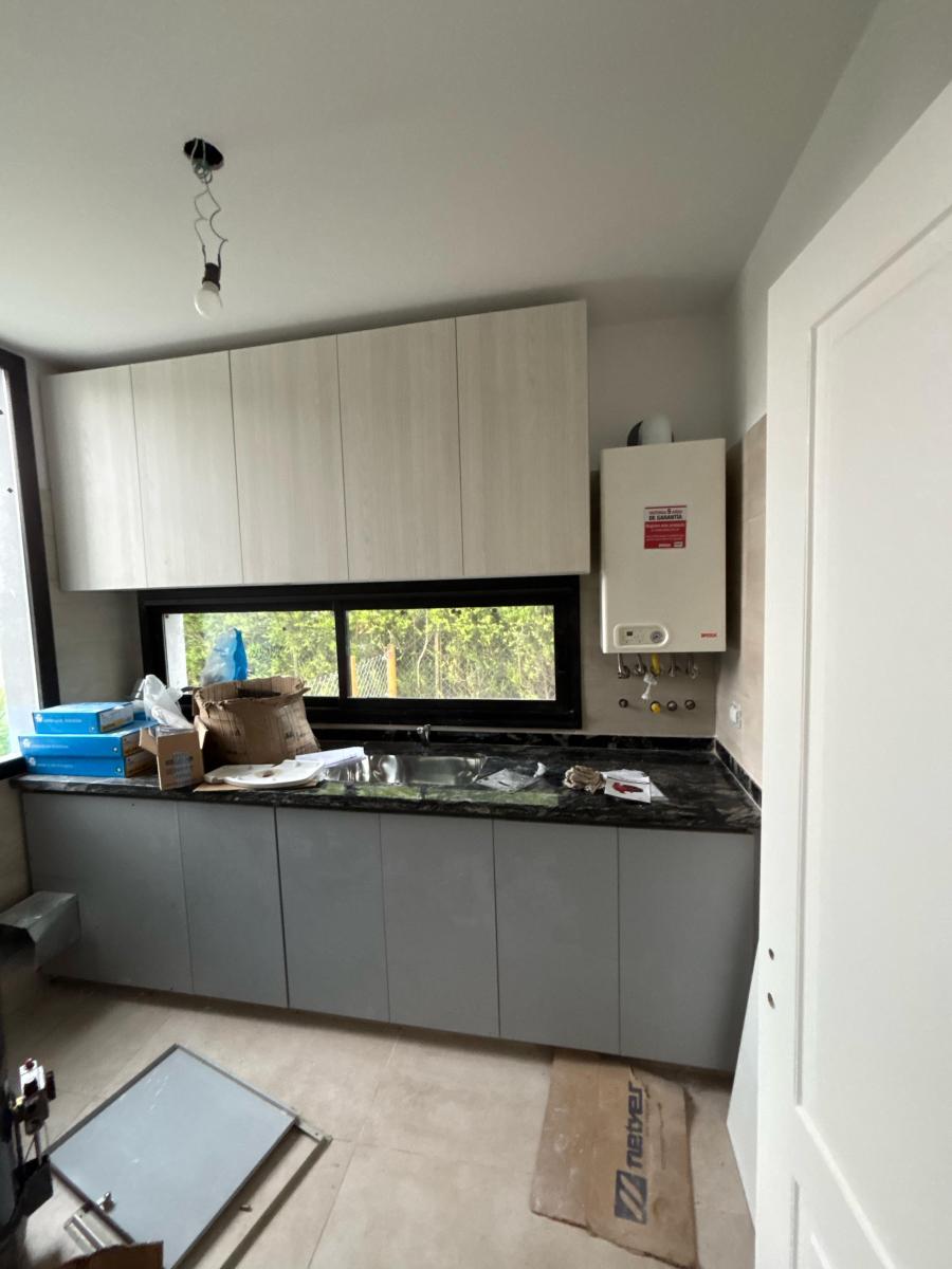 Casa 4 Ambientes con Cochera Pronta a Ser Terminada 5