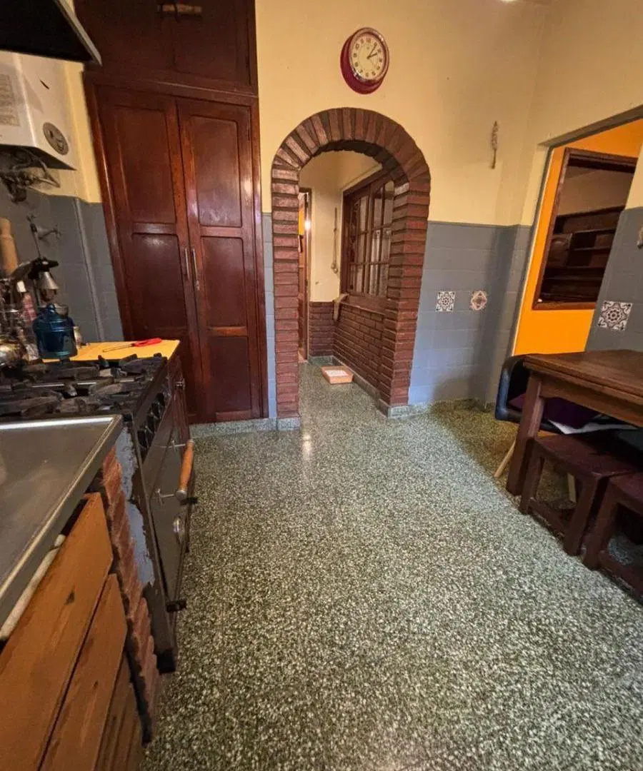 Casa en venta de 4 ambientes en exclente zona de Bernal 5