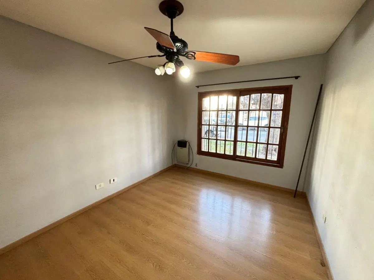 Departamento de 2 ambientes en planta baja con patio 3