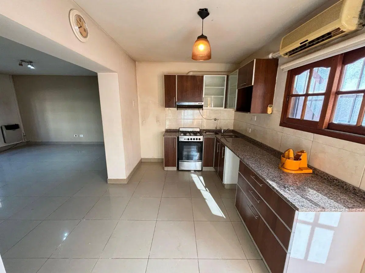 Departamento de 2 ambientes en planta baja con patio 2