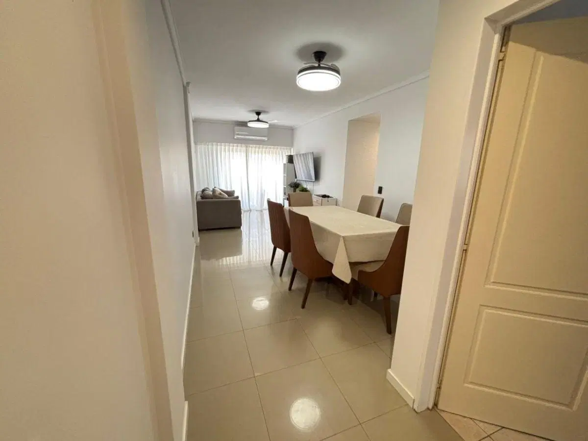 Departamento de 4 ambientes con cochera en excelente zona de Quilmes Centro 2
