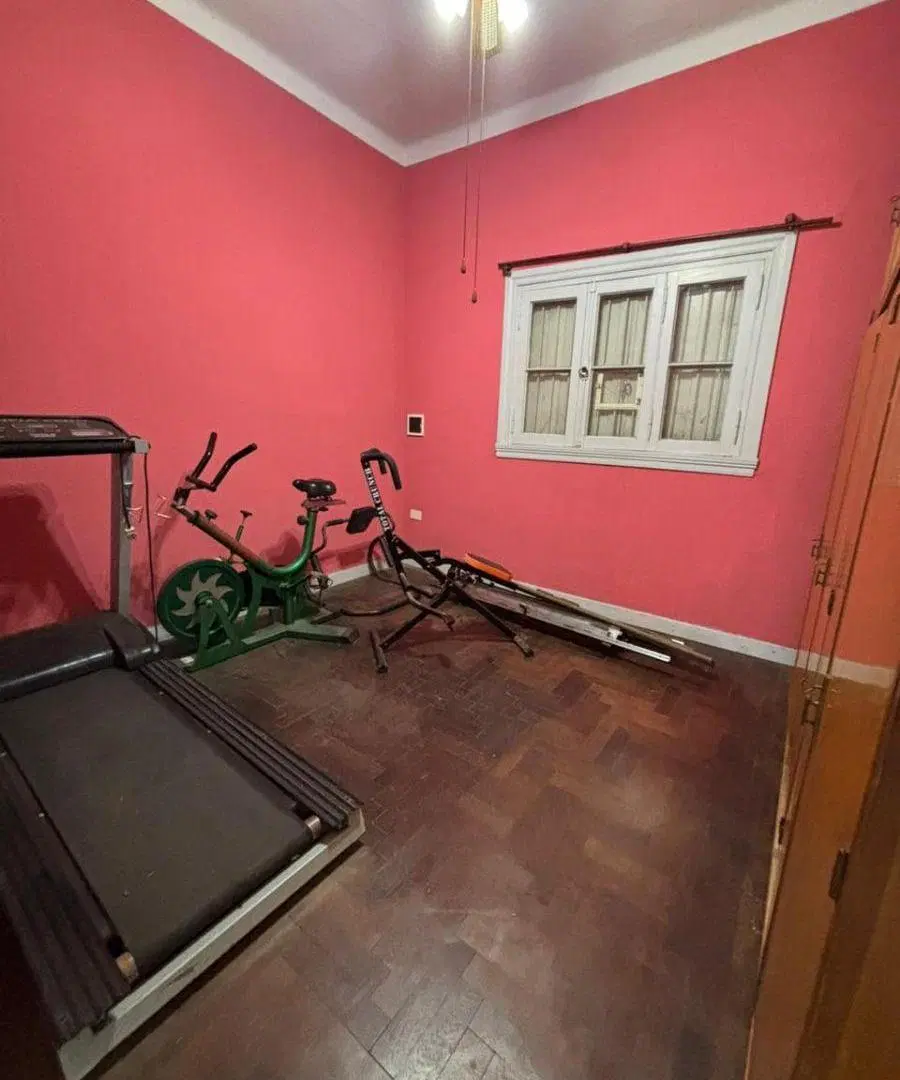 Casa en venta ideal uso profesional dividido por geodesia 4