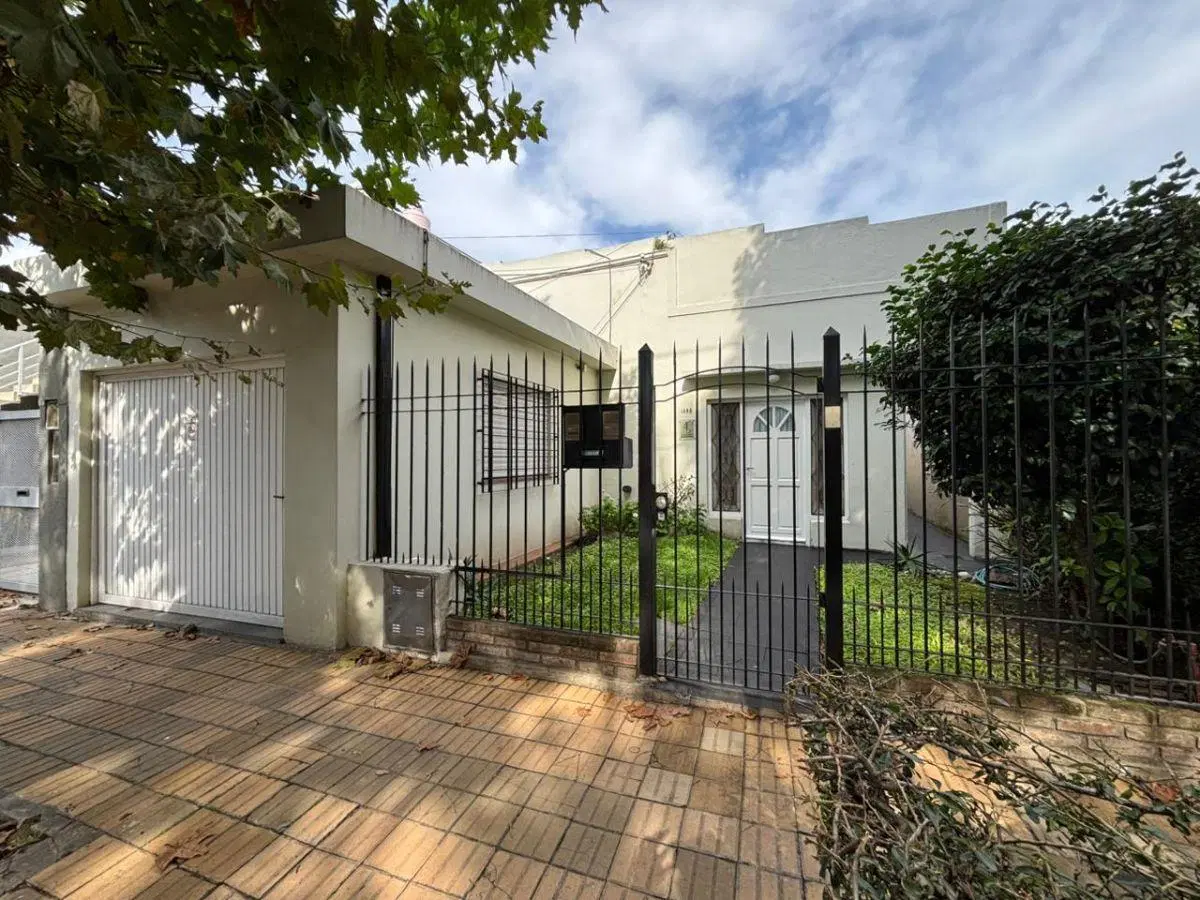 Casa en venta, ideal consultorios, vivienda o desarrollo inmobiliario 2