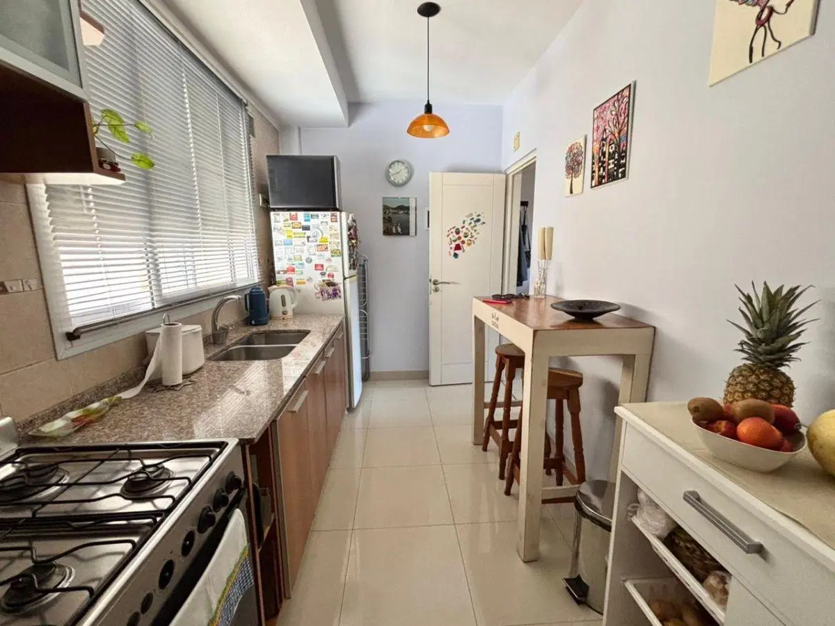Departamento de 2 ambientes con amplia cochera en venta 5