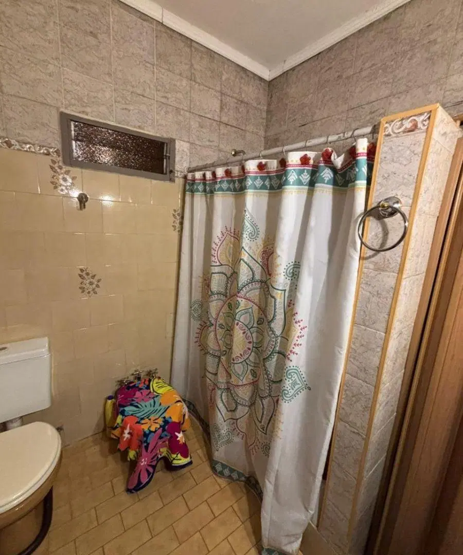 Casa 4 ambientes en venta, excelente ubicaion 4