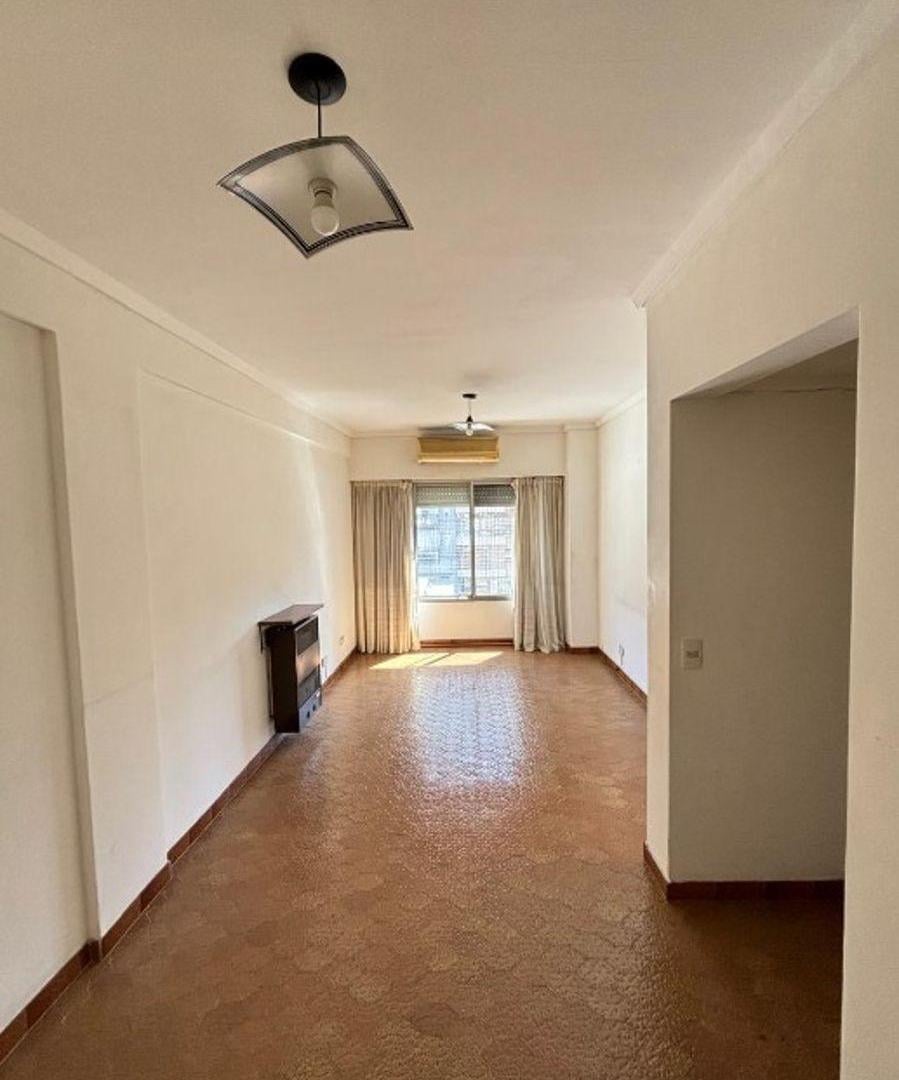 Foto de Departamento de 3 ambientes en excelente zona en alquiler, imagen 2