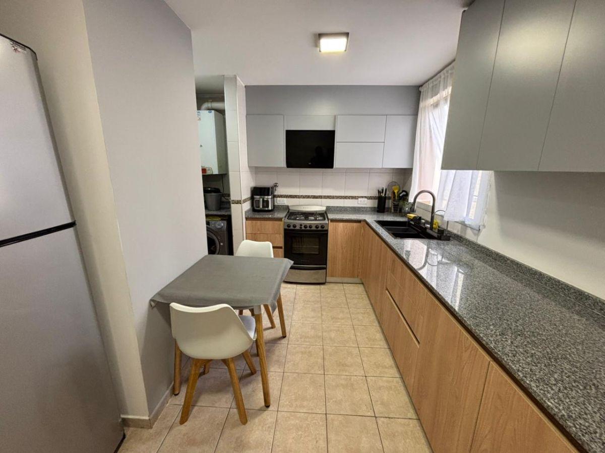Foto de Departamento de 4 ambientes con cochera, Zona de plaza Conesa, imagen 3