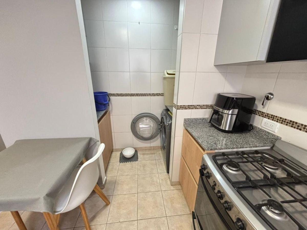 Foto de Departamento de 4 ambientes con cochera, Zona de plaza Conesa, imagen 5