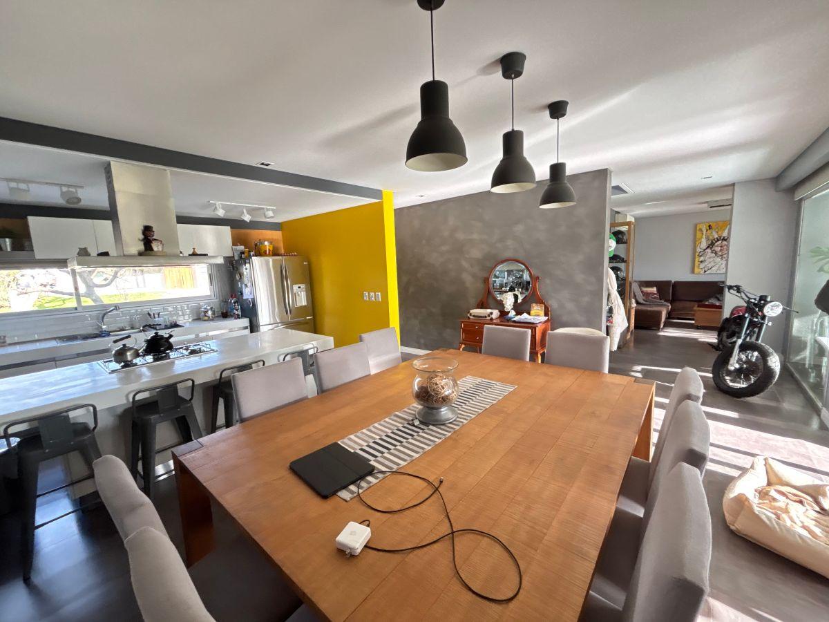 Foto de Casa 5 ambientes con salida al canal en venta, imagen 5