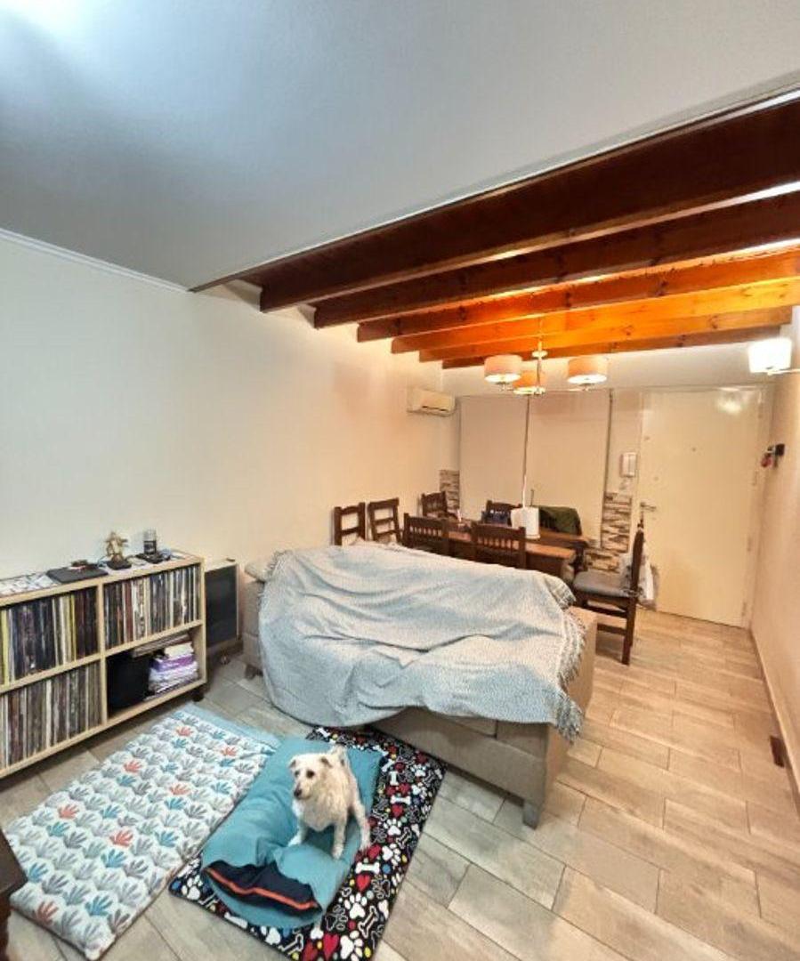 Foto de Triplex de 4 ambientes completamente reciclado en venta, imagen 3