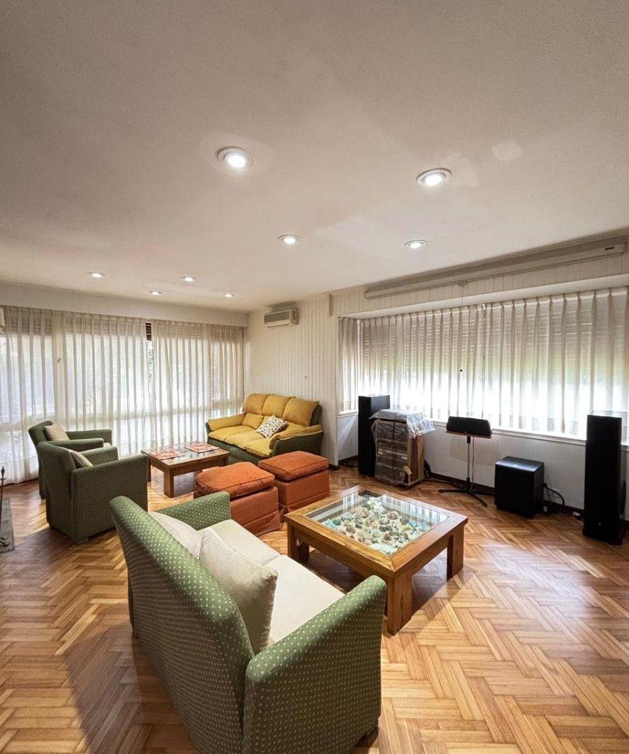 Foto de Chalet de 3 ambientes completamente reciclado en venta, imagen 1