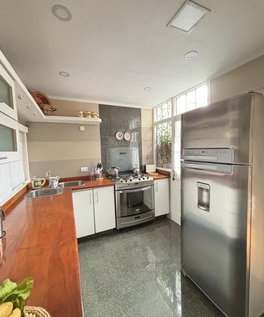 Foto de Chalet de 3 ambientes completamente reciclado en venta, imagen 3