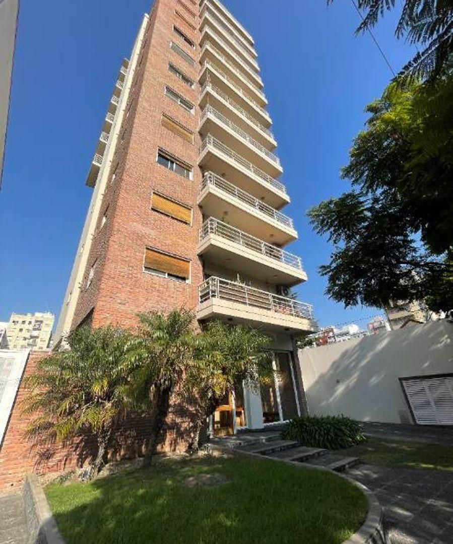 Foto de Piso completo de 4 ambientes con cochera y baulera, imagen 1