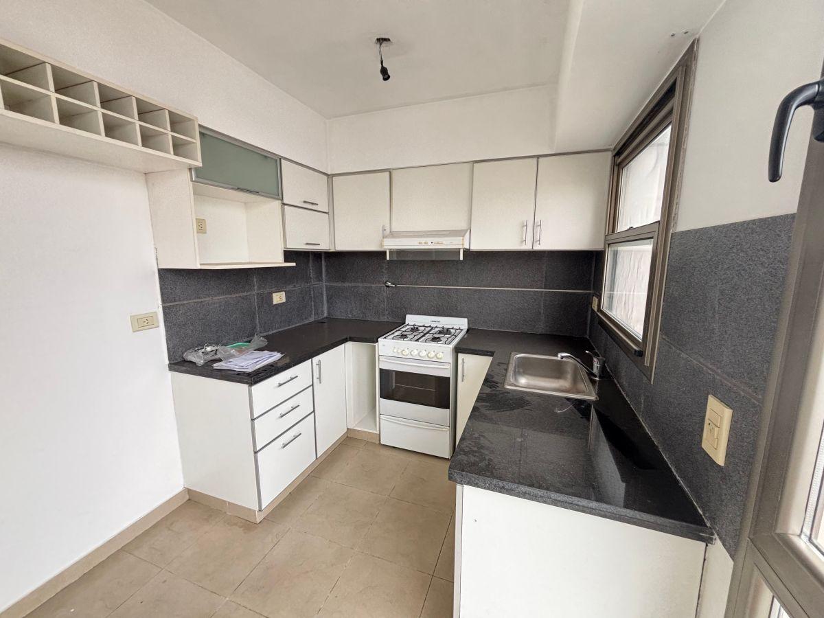 Foto de Departamento de 3 ambientes con baulera y cochera, imagen 1