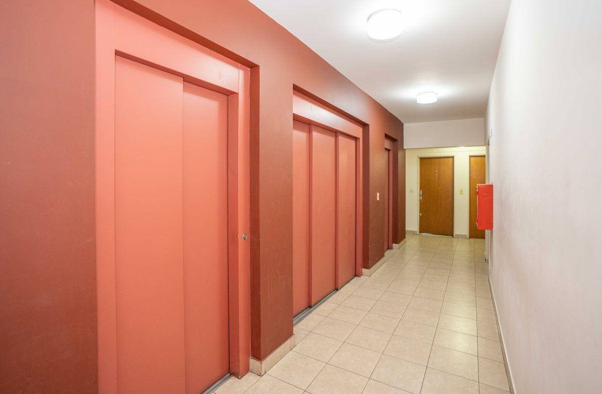 Foto de VENTA 4 Ambientes con Cochera en Caballito, Piso Alto, Muy Luminoso, 85, imagen 4
