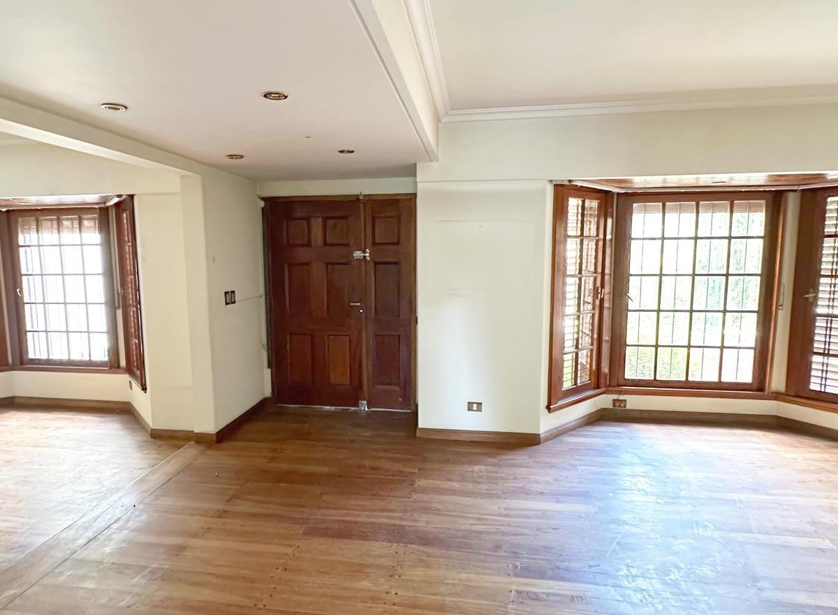Increíble Casa en El Exclusivo Barrio Parque de Villa Martelli, con Excelentes Terminaciones. 3