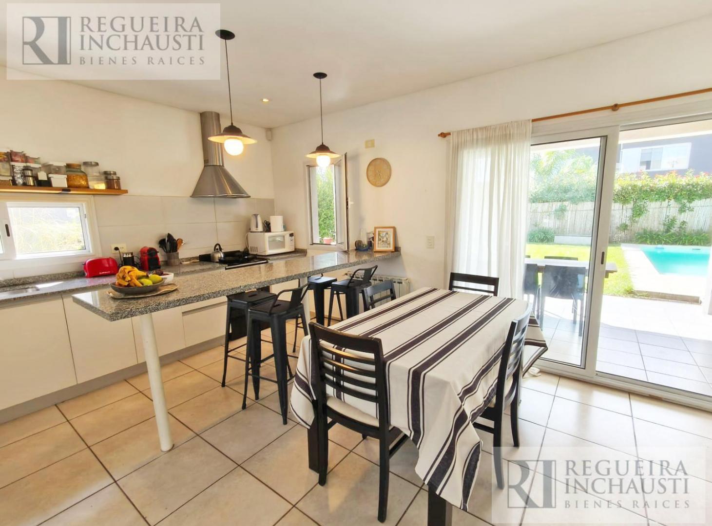 OPORTUNIDAD - VENTA - CASA EN SANTA MARÌA – VILLANUEVA - 4 DORM 1 EN SUITE, PILETA Y JARDÍN | SIN EX