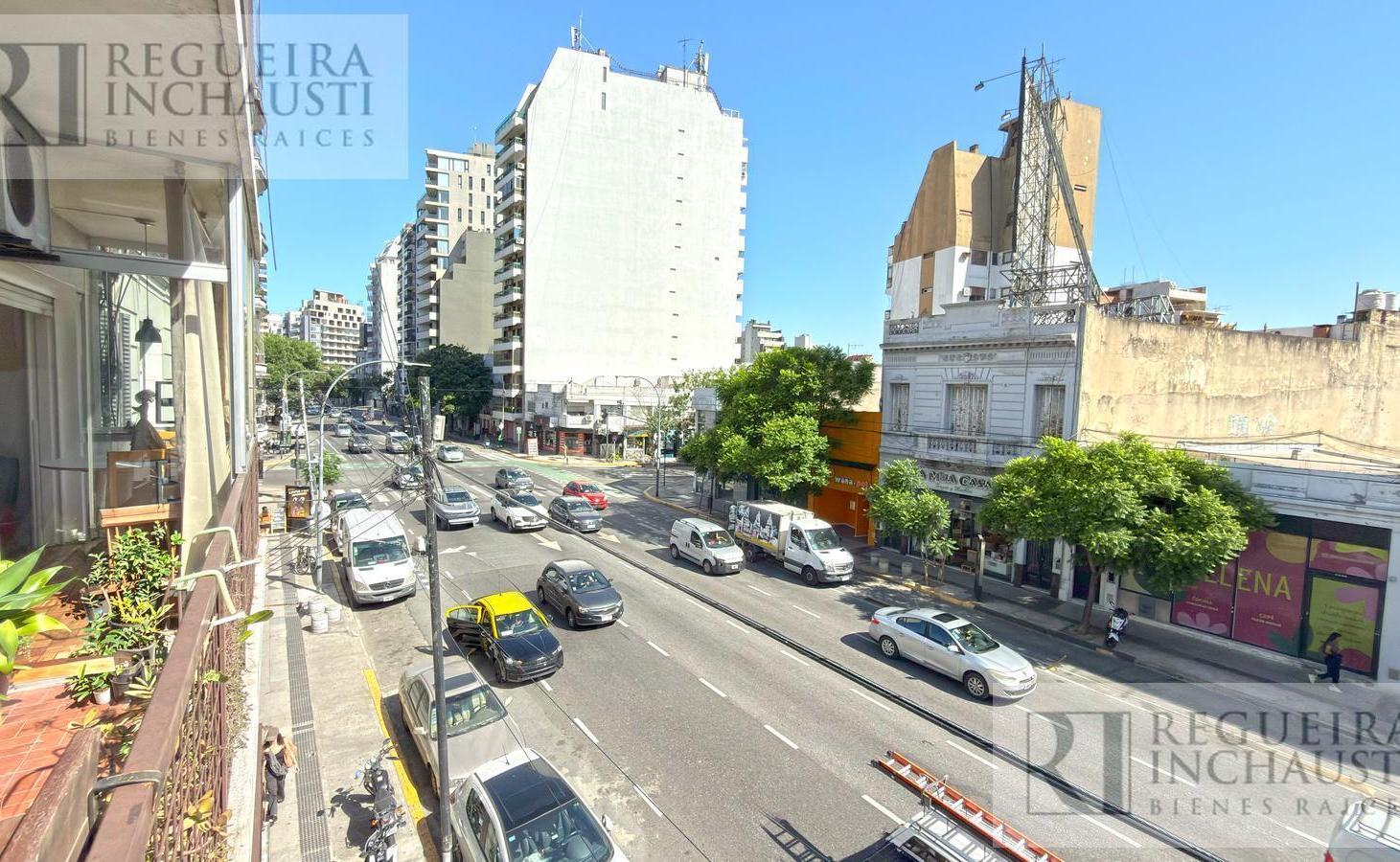 Foto de OPORTUNIDAD - VENTA - 4 AMBIENTES - COCHERA, imagen 1