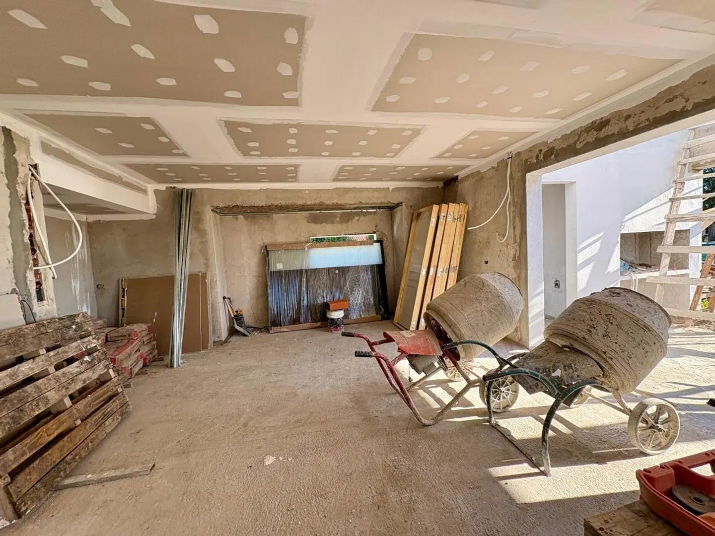 Hermosa casa de 5 ambientes en Club de Campo Manuel Belgrano 2