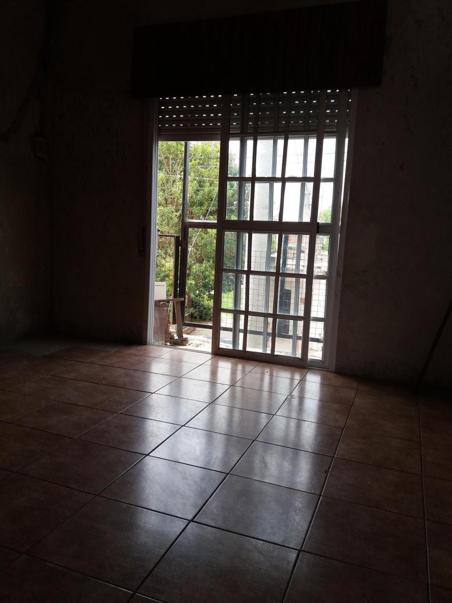 Foto de CASA EN VENTA EN FLORENCIO VARELA, imagen 2
