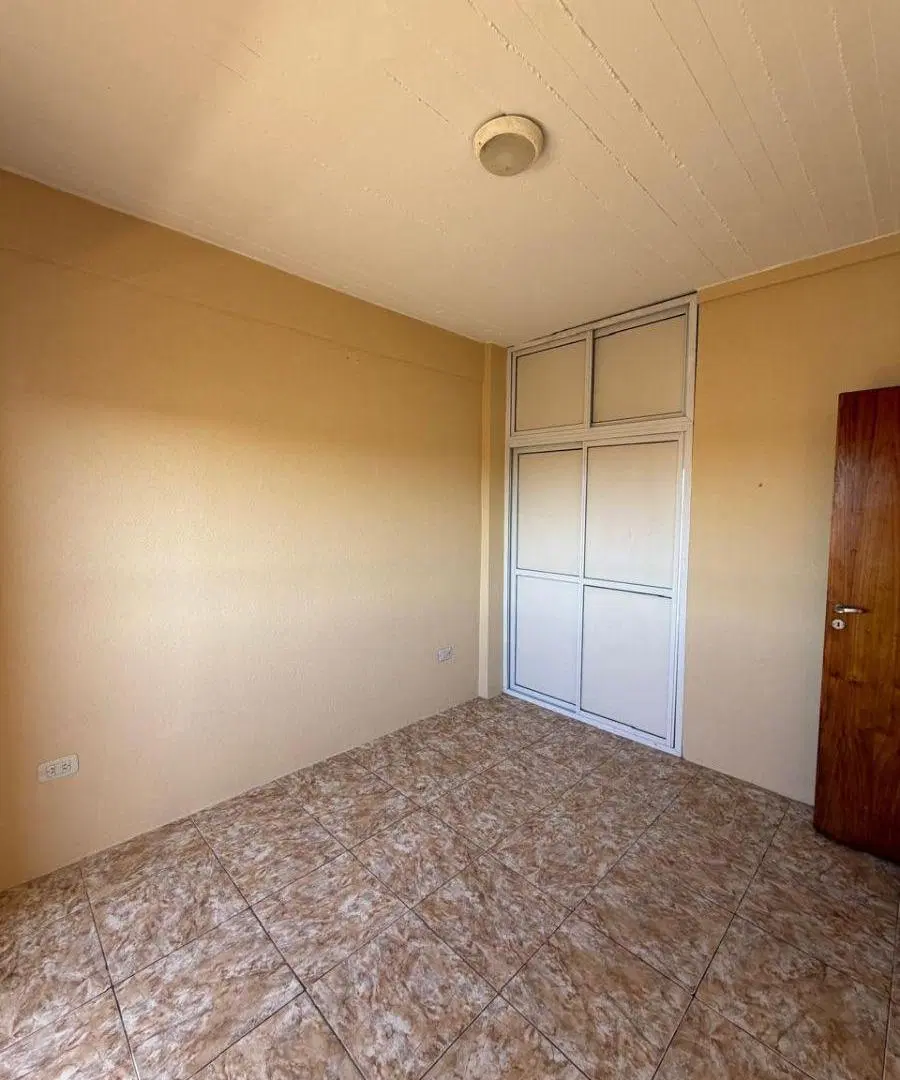 DEPARTAMENTO EN ALQUILER EN FLORENCIO VARELA 3