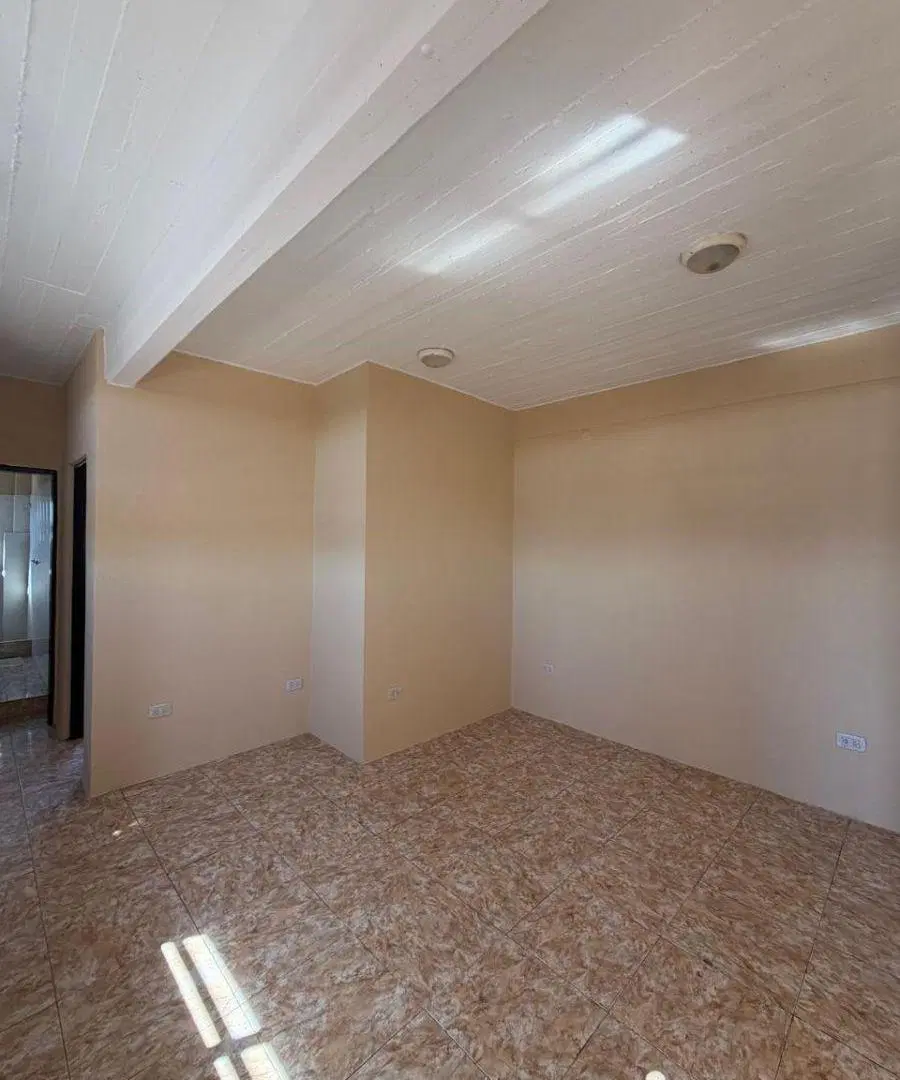 DEPARTAMENTO EN ALQUILER EN FLORENCIO VARELA 2