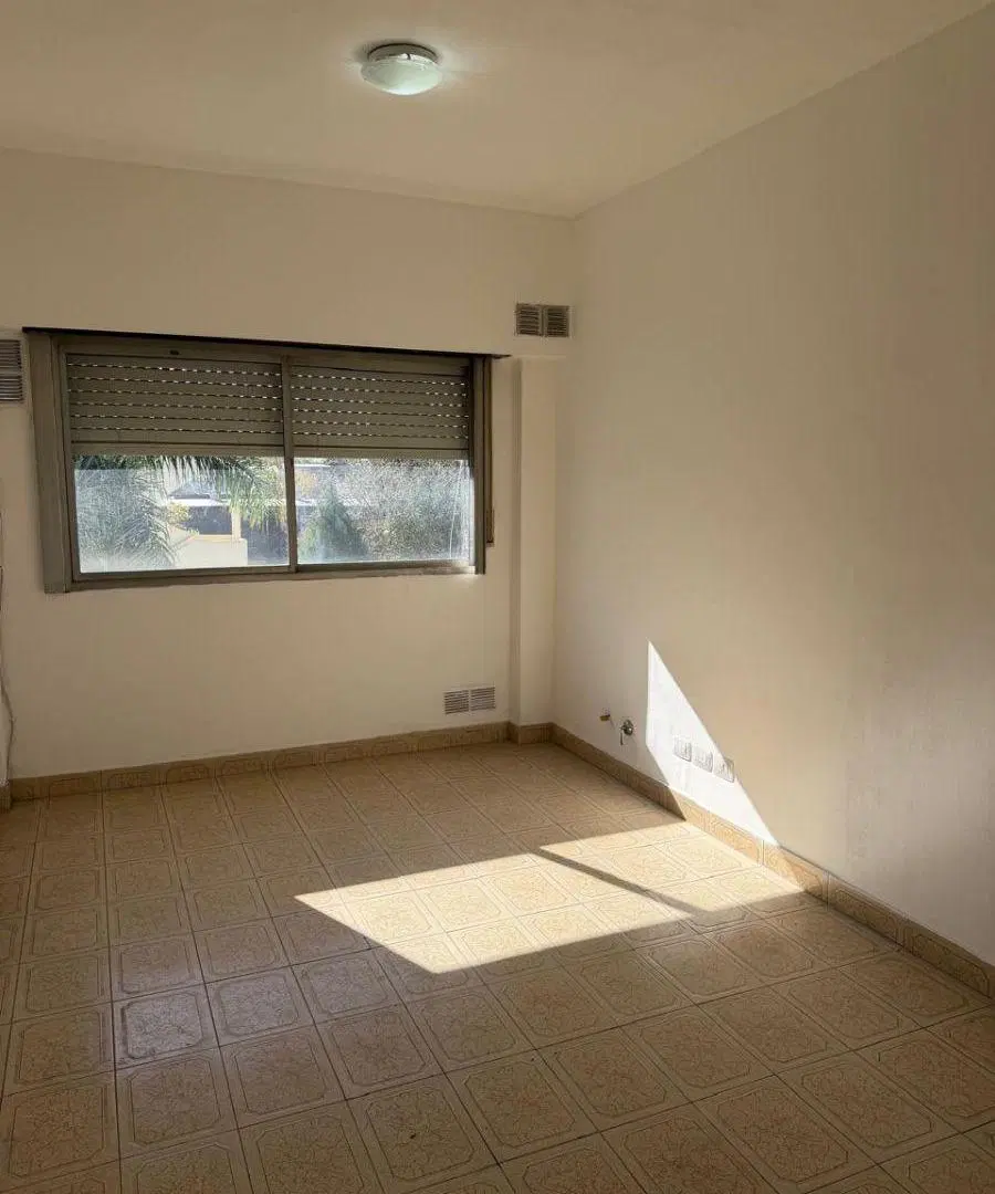 DEPARTAMENTO EN ALQUILER EN FLORENCIO VARELA 5