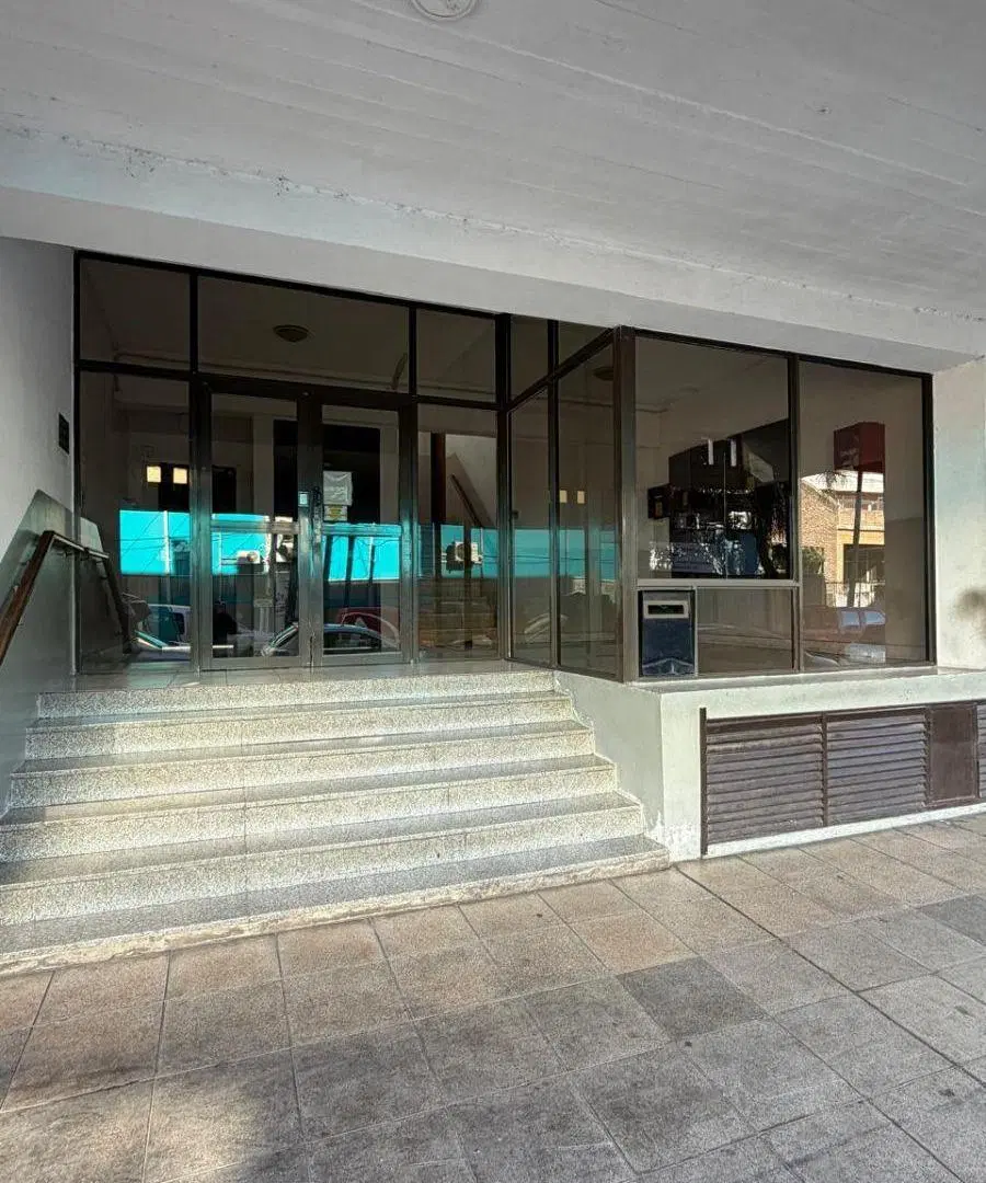DEPARTAMENTO EN ALQUILER EN FLORENCIO VARELA 2