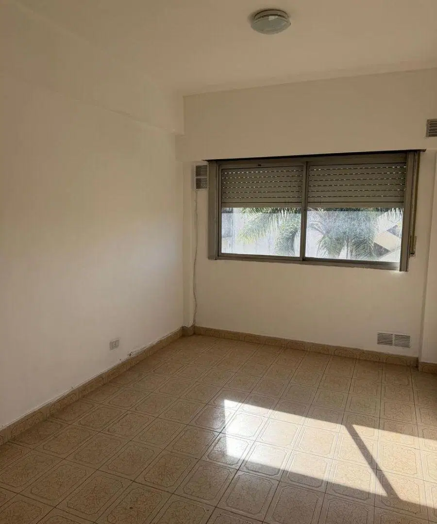 DEPARTAMENTO EN ALQUILER EN FLORENCIO VARELA 1