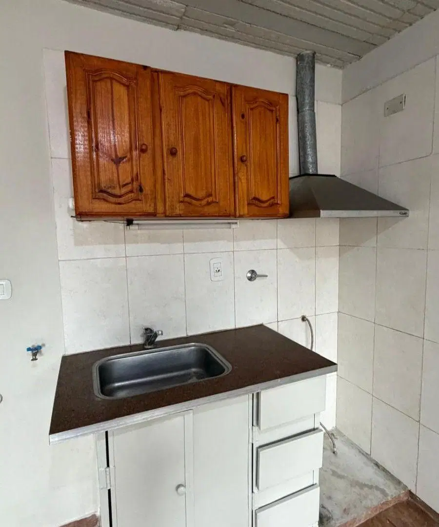 DEPARTAMENTO EN ALQUILER EN FLORENCIO VARELA 2