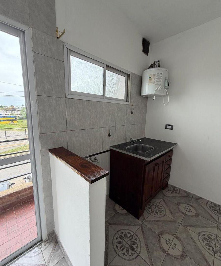 Foto de DUPLEX EN ALQUILER EN FLORENCIO VARELA, imagen 2
