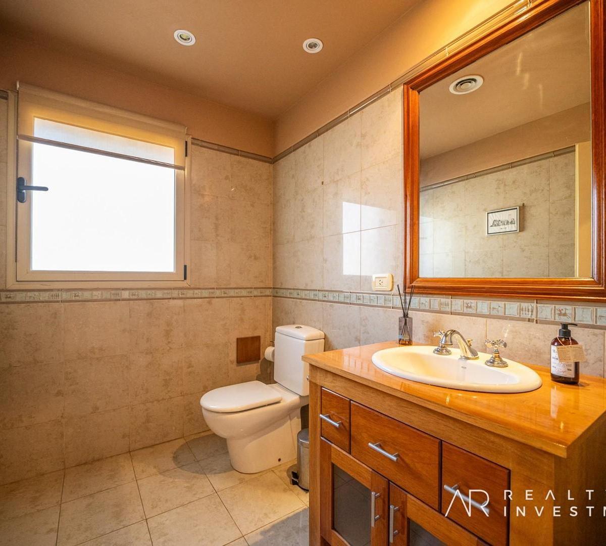 Casa en Venta en Rincón del Arca, San Fernando - 3 Dorm. y Ascensor. 1