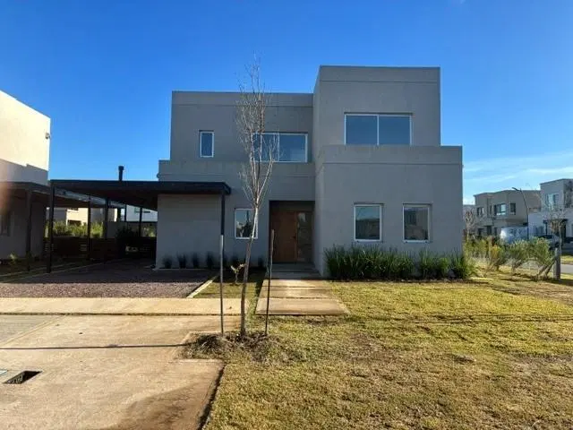Casa Chalet en Venta en Carpinchos, Nordelta, Tigre 4