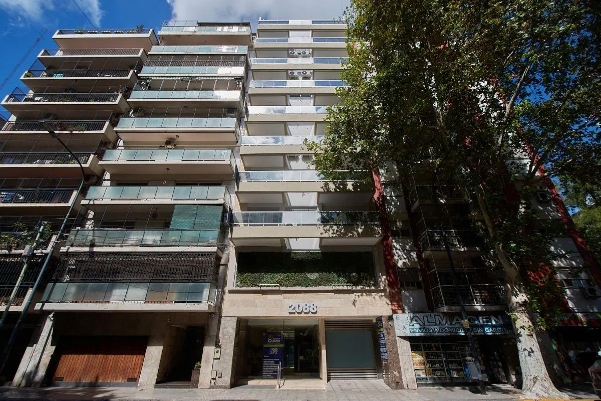 DEPARTAMENTO DE 35 M2 EN VENTA FLORES SUM PILETA PARRILLA Y DETALLES DE CATEGORIA 2