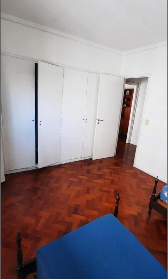 VENTA AMPLIO Y LUMINOSO SEMIPISO de 3 AMB al FTE con BALCON Y LAVADERO BALVANERA
