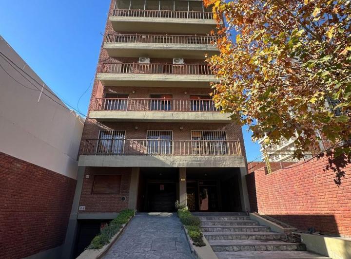 Venta Piso Unico! 2
