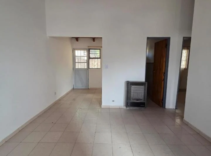 Alquiler Casa 2 Dormitorios, Patio - Reconquista 1332 - Nueuqén Capital 5