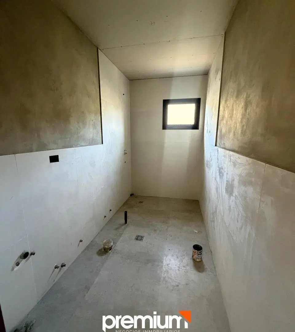 Venta Casa 3 Dormitorios - Los Canales de Plottier Golf Club - Plottier 4