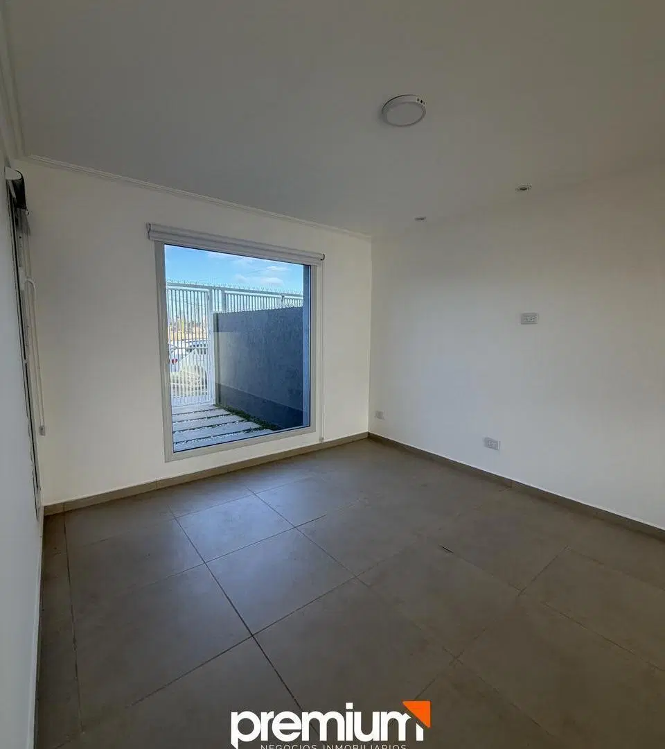 Venta Dúplex 3 Dormitorios - República de Italia 5.500 - Neuquén Capital 1