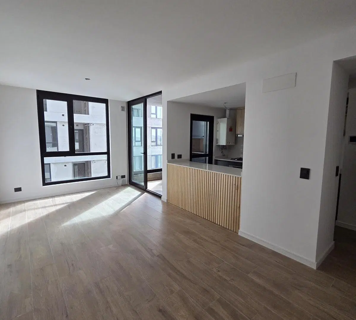 Alquiler Departamento 1 Dormitorio con parrilla - Edificio Kuref - San Juan 1076 - Neuquén Capital 1