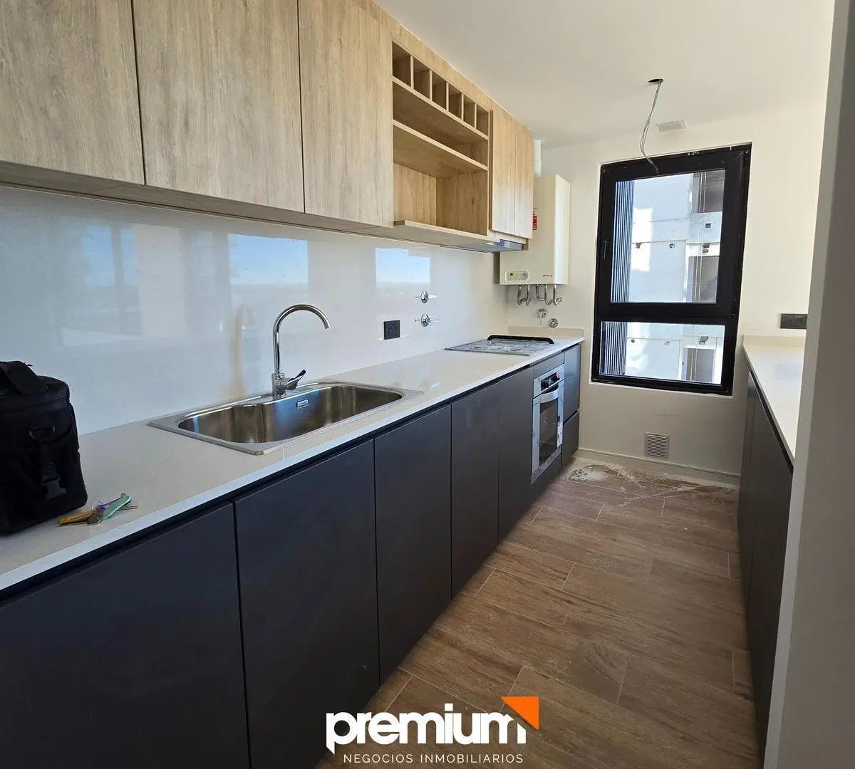 Venta Dpto 2 Dormitorios con cochera - Av. San Juan 1100 - Edificio Kuref - Neuquén Capital 5