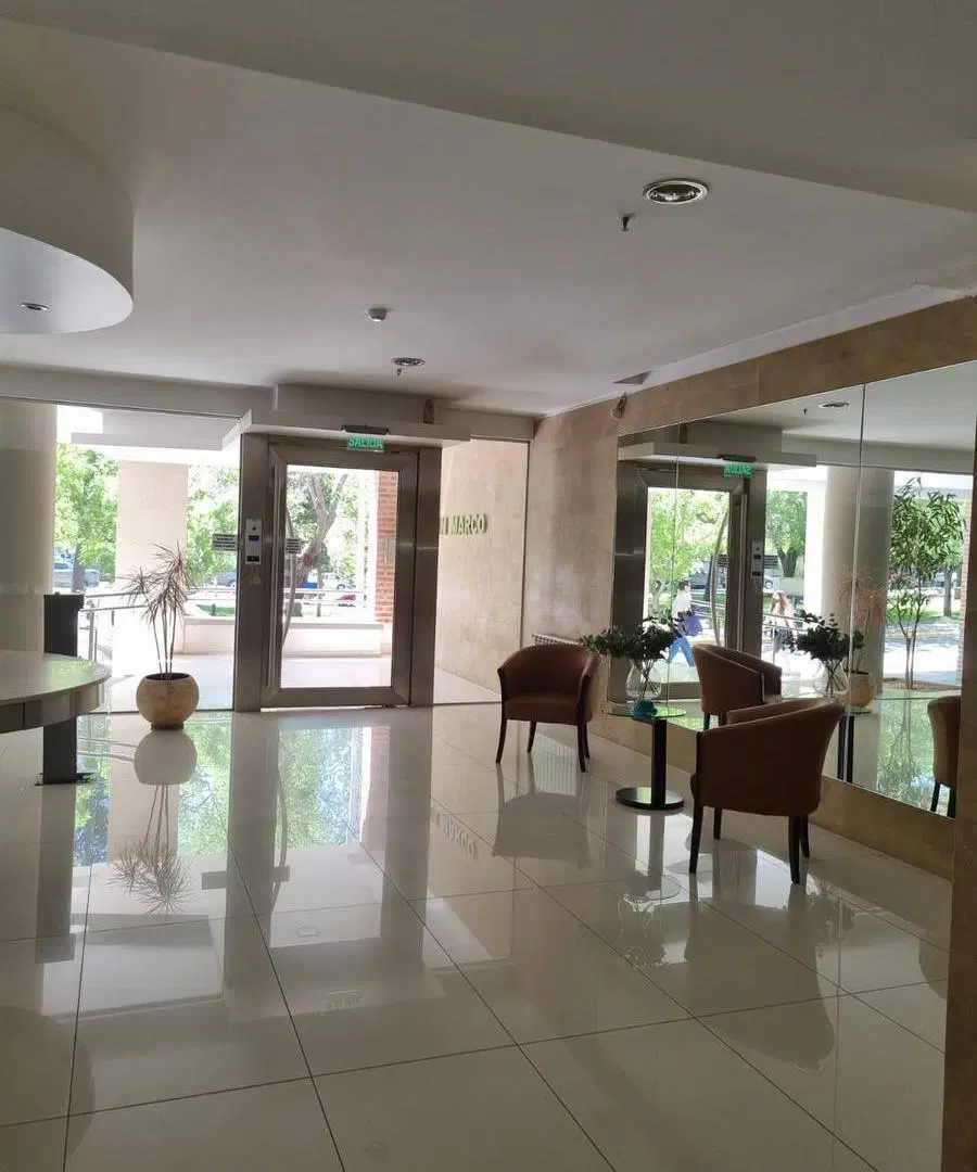 Departamento en Área Centro Este 1