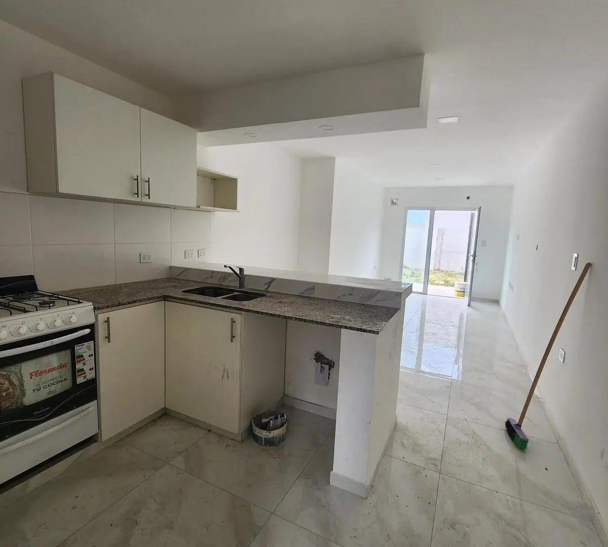 Alquiler Casa a Estrenar 3 Dormitorios - Barrio Altos de Alberdi IV - Plottier 4