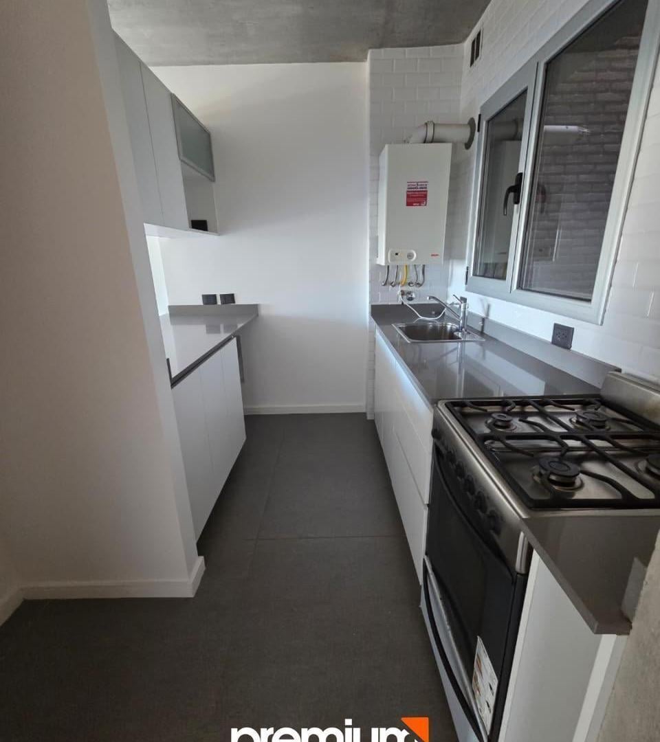 Foto de Departamento 1 Dormitorio con Balcon con parrilla y cochera - Tucuman, imagen 5