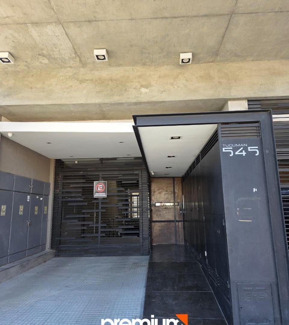 Foto de Departamento 1 Dormitorio con Balcon con parrilla y cochera - Tucuman, imagen 4
