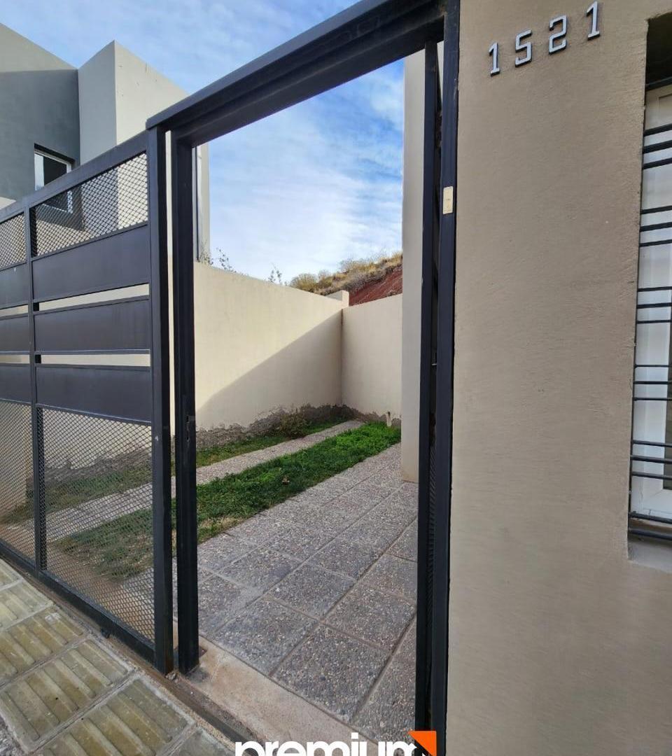 Foto de Alquiler Dupex 2 Dormitorios - Patio - Norma Fontela 1539 - Terrazas, imagen 4