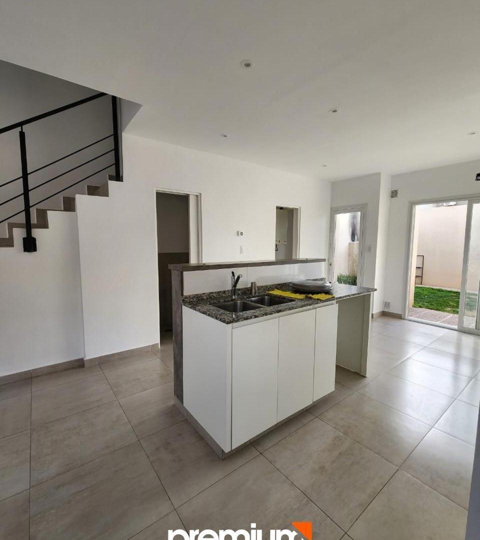 Foto de Alquiler Dupex 2 Dormitorios - Patio - Norma Fontela 1539 - Terrazas, imagen 5