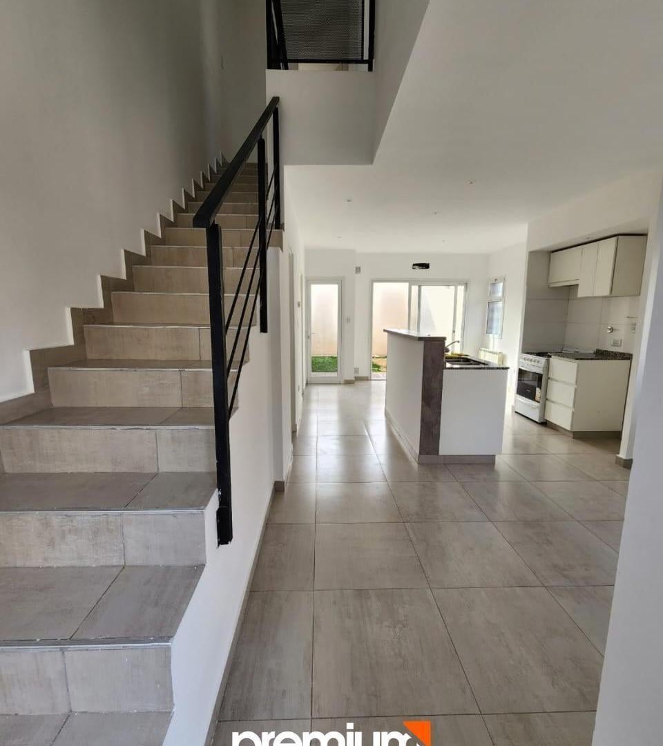 Foto de Alquiler Dupex 2 Dormitorios - Patio - Norma Fontela 1539 - Terrazas, imagen 2